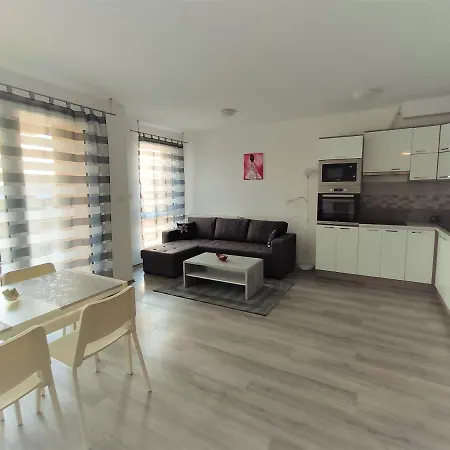 Bajcsy Apartment Debrecen